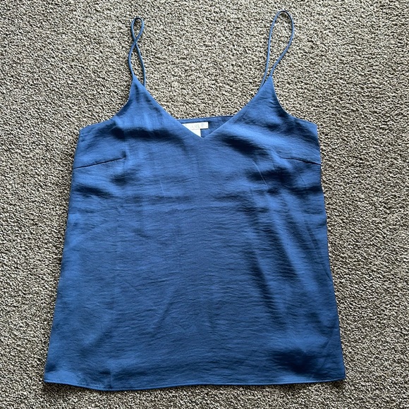 *Set of 2* H&M Camisoles - Picture 2 of 11
